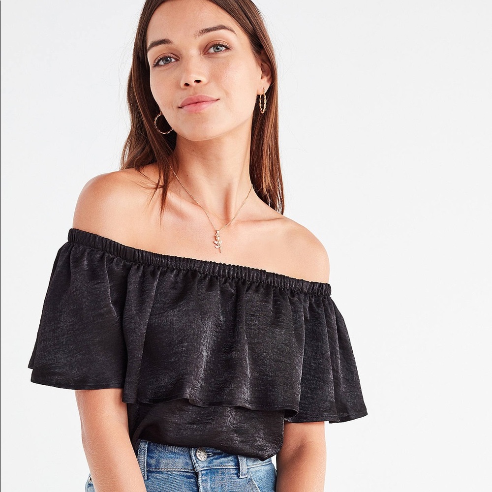 Urban Outfitters off the shoulder cropped top